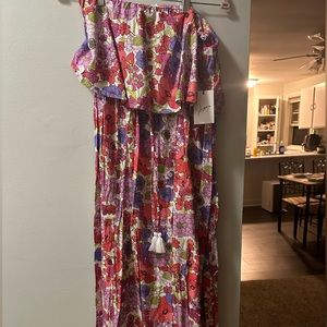 Size medium strapless dress. NWT